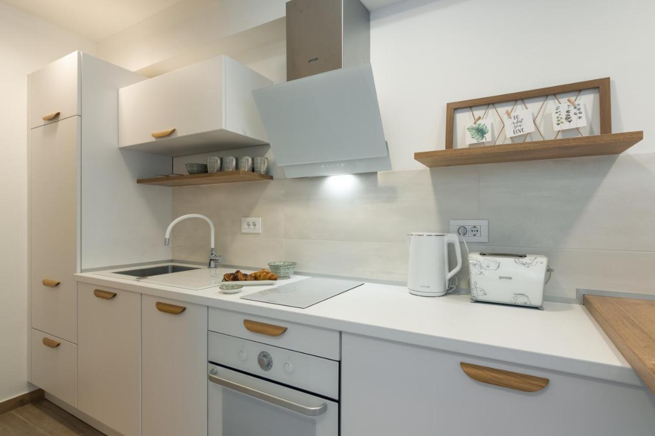 Apartment Norah With Private Parking بولا المظهر الخارجي الصورة