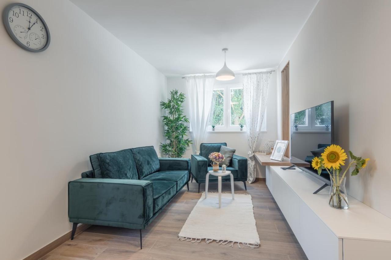Apartment Norah With Private Parking بولا المظهر الخارجي الصورة